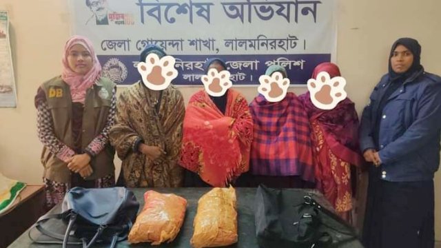 লালমনিরহাটে ২ কেজি গাঁজাসহ ৪ নারী গ্রেফতার