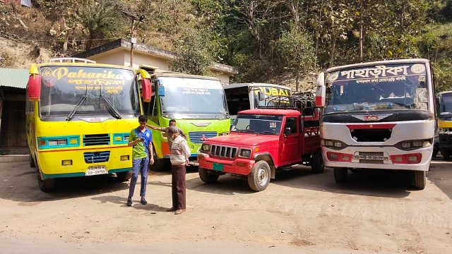 কেএনএফের হুমকি: বান্দরবানে দুই উপজেলায় বাস চলাচল বন্ধ