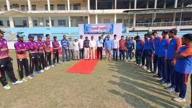 ফরিদপুরে ৪২ তম জাতীয় ক্রিকেট প্রতিযোগিতা শুরু
