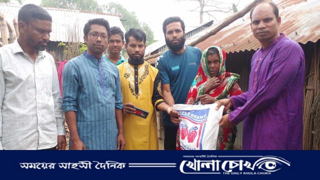 সালথায়  মানবিক দৃষ্টি ফাউন্ডেশনের উদ্যোগে ঈদ সামগ্রী বিতরণ