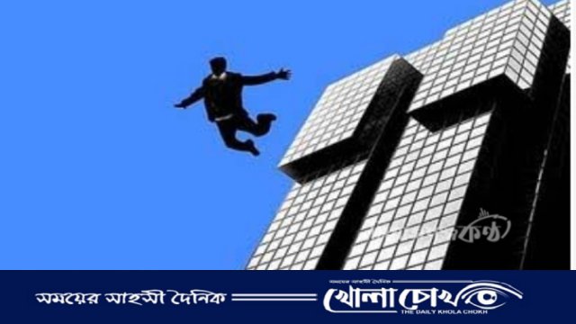 এসএসসি পরীক্ষায় অকৃতকার্য হওয়ায় মাগুরায় ছাদ থেকে লাফ দিয়ে ছাত্রীর আত্মহত্যা