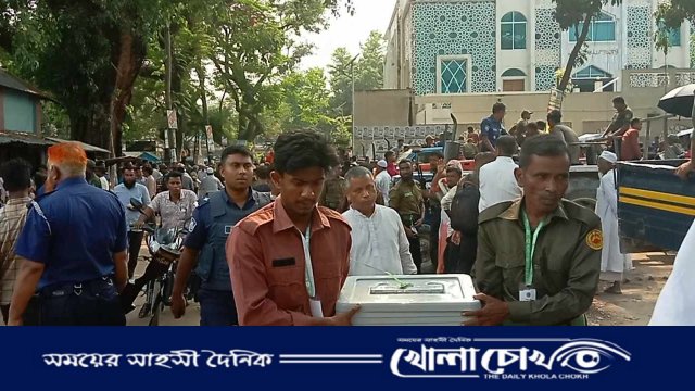 রাত পোহালেই ৬ষ্ঠ উপজেলা নির্বাচন,কেন্দ্রে কেন্দ্রে পাঠানো হচ্ছে নির্বাচনী সরঞ্জাম