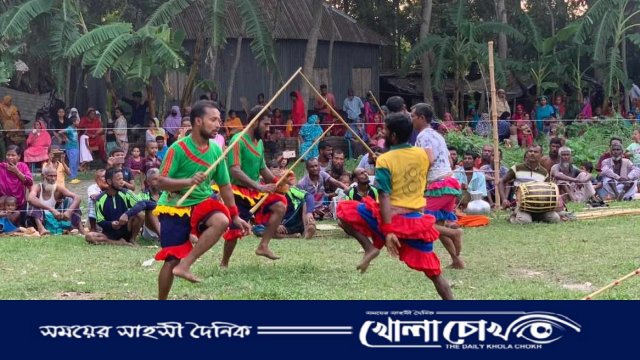 বালিয়াকান্দিতে ঐতিহ্যবাহী লাঠি খেলা অনুষ্ঠিত