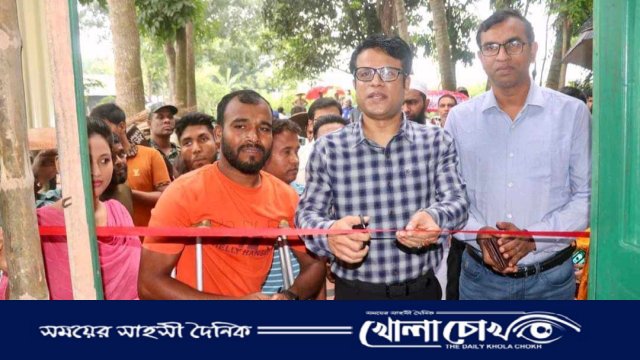 মাগুরায় কৃষক বিশ্রাম ও সহায়তা ছাউনি উদ্বোধন ও গাছের চারা বিতরণ 