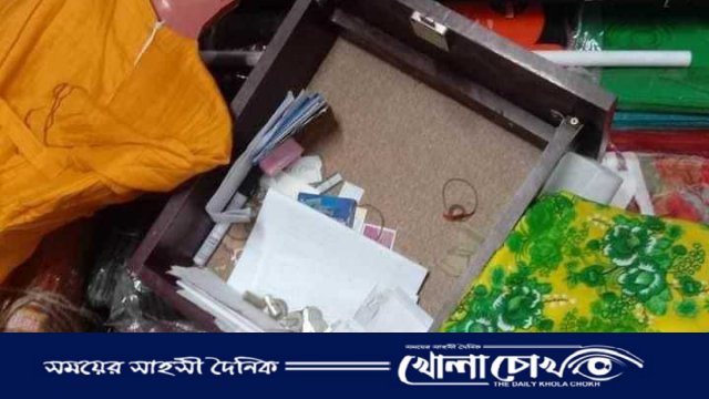 নোয়াখালীতে নৈশ প্রহরীকে উলঙ্গ করে বেঁধে ১১ দোকানে ডাকাতি 