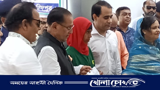 স্থানীয় সরকার প্রকৌশল অধিদপ্তরের উদ্যোগে চেক ও সনদপত্র বিতরণ অনুষ্ঠিত 