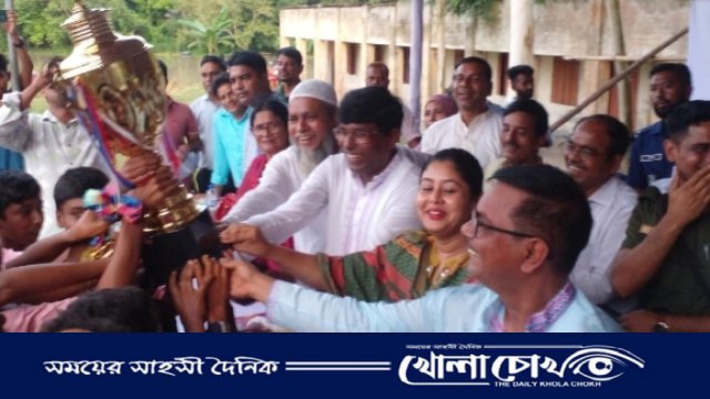 বঙ্গবন্ধু ও বঙ্গমাতা গোল্ডকাপ প্রাথমিক বিদ্যালয়ের ফুটবল ফাইনাল খেলা  অনুষ্ঠিত 