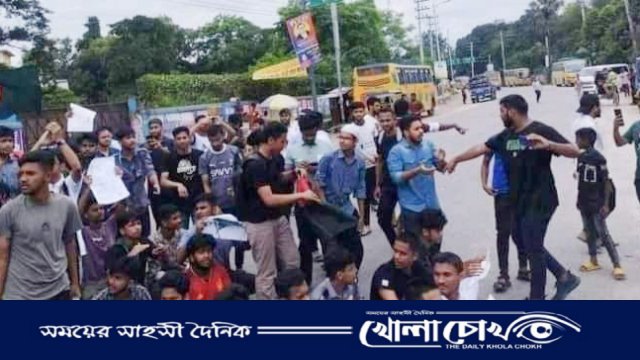 ব্রাহ্মণবাড়িয়ায় কোটা আন্দোলনকারীদের সাথে ছাত্রলীগের ধাওয়া পাল্টা ধাওয়া ॥ বেশ কয়েকজন আহত, ককটেল বিস্ফোরণ