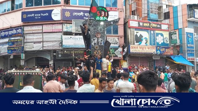 ব্রাহ্মণবাড়িয়ায় বিজয় মিছিল,থানাসহ বিভিন্ন সরকারী প্রতিষ্ঠান ও নেতাকর্মীদের বাড়িতে হামলা ভাংচুর অগ্নিসংযোগ