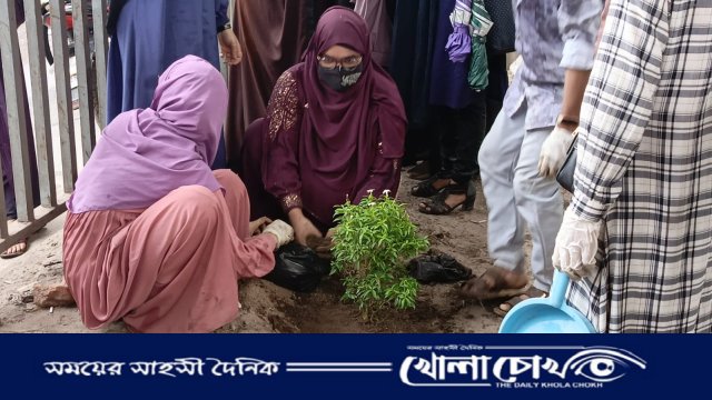 ব্রাহ্মণবাডিয়ায় বাজার মনিটরিং ও বৃক্ষরোপণ কার্যক্রম শুরু করেছে শিক্ষার্থীরা