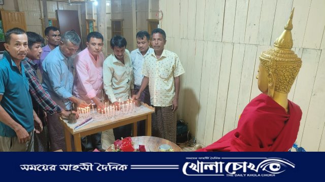 বৈষম্যবিরোধী ছাত্র আন্দোলনে শহীদের আত্মার শান্তি কামনায় প্রদীপ প্রজ্জলন