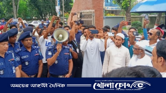 কাজে যোগ দিয়েছে ফরিদপুর জেলা পুলিশের সদস্যবৃন্দ 