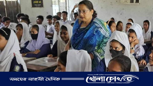 প্রধান শিক্ষকের প্রচেষ্টায় বদলে গেলো স্কুল