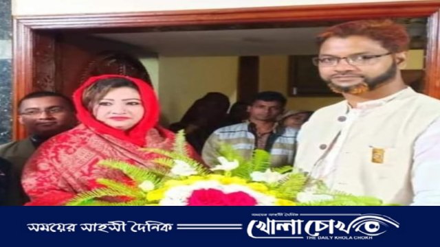 বিএনপির সভাপতি ছাত্রদের হাত থেকে ত্রাণ সামগ্রী ছিনিয়ে নিল,উদ্ধার করল সেনবাহিনী-পুলিশ