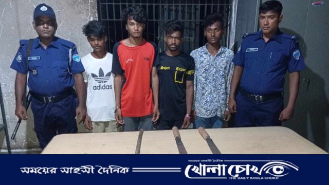 ব্রাহ্মণবাড়িয়ায় দেশীয় অস্ত্রসহ ৪ ছিনতাই কারী গ্রেফতার