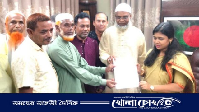 আত্রাইয়ে বৈষম্য দূরীকরণে বেসরকারি শিক্ষকদের মানববন্ধন