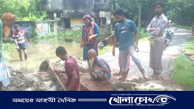 খোকসা পৌরসভায় জলাবদ্ধতা নিরসনে পরিদর্শন পৌর প্রশাসকের