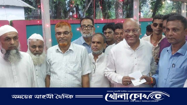 শাহাজাদা মিয়ার পূজামন্ডপ পরিদর্শন ও আর্থিক অনুদান প্রদান 