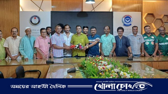 চিত্র সাংবাদিক এসোসিয়েশনের ফুলেল শুভেচ্ছা বিনিমিয় ও আলোচনা সভা