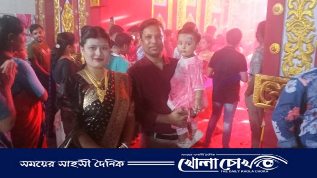 ফরিদপুরে শ্যামা পূজায় মন্দিরে মন্দিরে ভক্তদের ভিড় 