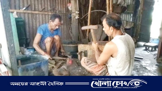 বিজয়নগরে বিলুপ্তির পথে কামার শিল্প