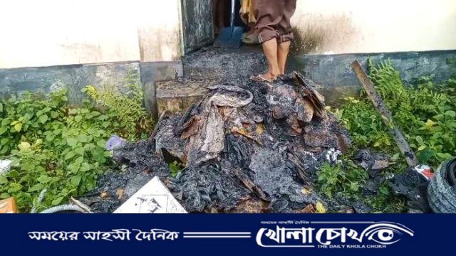 বিজয়নগরে ব্যবসায়ীর স্বপ্ন পুড়ে ছাই