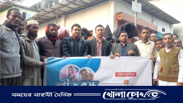 নাজিরপুরে এতিম শিশু ও বয়স্কদের মাঝে শীতবস্ত্র বিতরণ