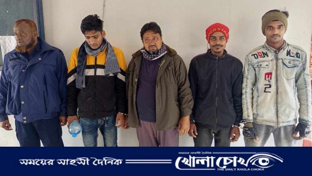 সদরপুরে অবৈধভাবে বালু উত্তোলনের দায়ে ৩ জন গ্রেপ্তার