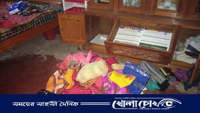 সালথায় গলায় অস্ত্র ধরে সাংবাদিকের বাসায় চুরি