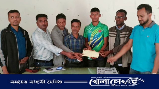 মাগুরায় তরুণ ভলিবল খেলোয়াড় ইমনের পাশে কৃষিবিদ গ্রুপ