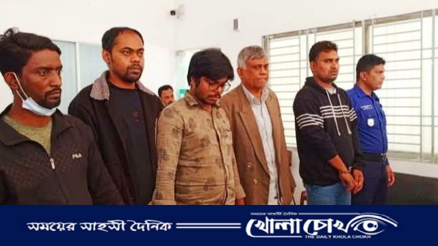 আশুলিয়ায় বিদেশি অস্ত্র সহ গ্রেফতার ৫