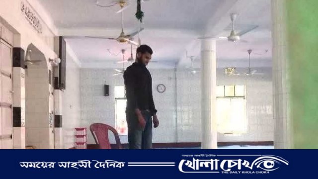 নোয়াখালীতে মসজিদের ভিতরে ফাঁস দিয়ে যুবকের আত্মহত্যা