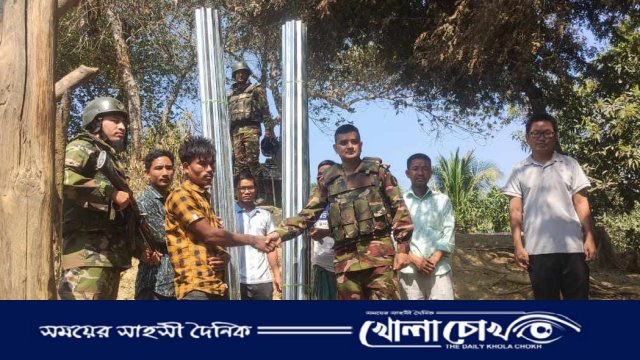 লামায় আগুনে ক্ষতিগ্রস্ত ত্রিপুরা পরিবারের পাশে দাঁড়িয়েছেন আলীকদম জোন