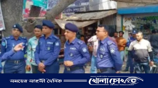 আলফাডাঙ্গায় গভীর রাতে বিএনপি'র কার্যালয়ে পেট্রলবোমা বিস্ফোরণ, ৪টি পেট্রলবোমা উদ্ধার 