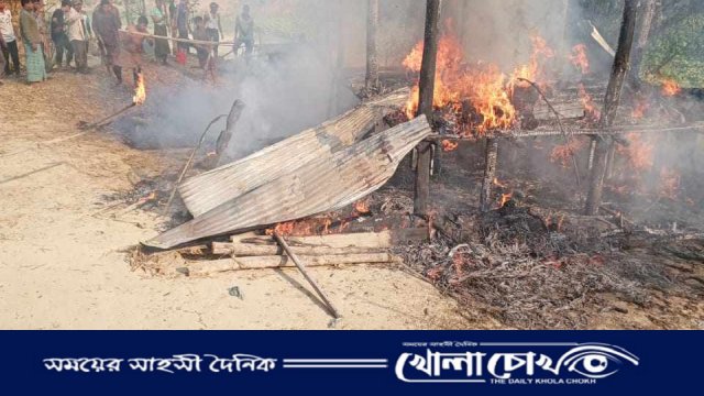 থানচিতে ভয়াবহ অগ্নিকাণ্ডে সাউচিং মারমার ঘর পুড়ে ছাই