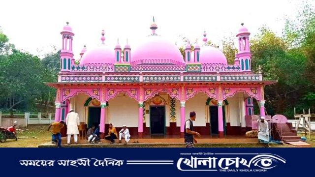 দুই শতকের ইতিহাসের সাক্ষী ছতরপুর শাহী ঈদগাহ মসজিদ